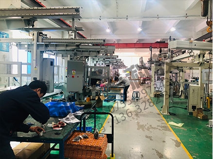 桁架機器人在使用過程中需要注意哪些安全事項？